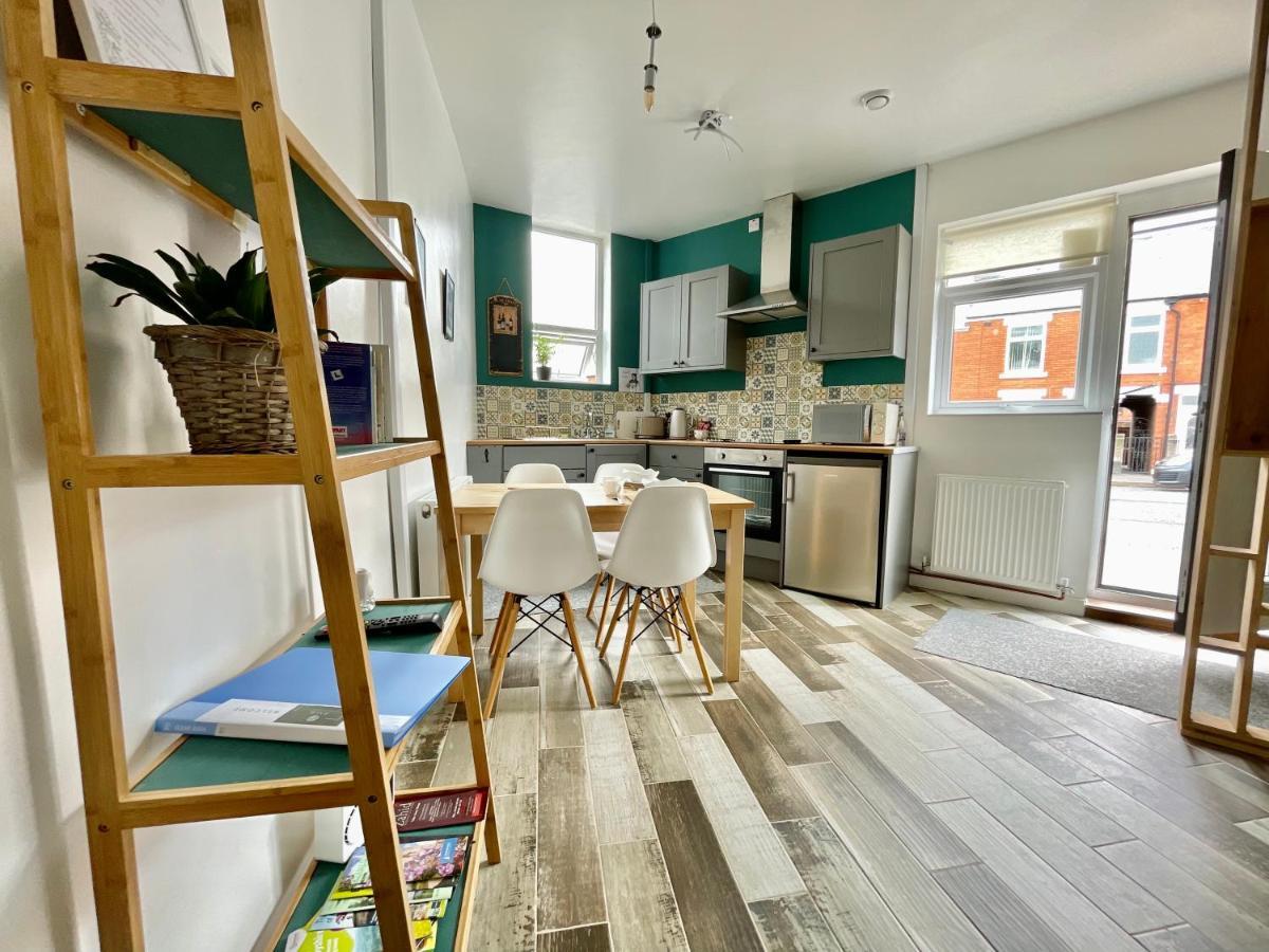 The Corner House - Modern Chesterfield Town Centre Apartments 外观 照片