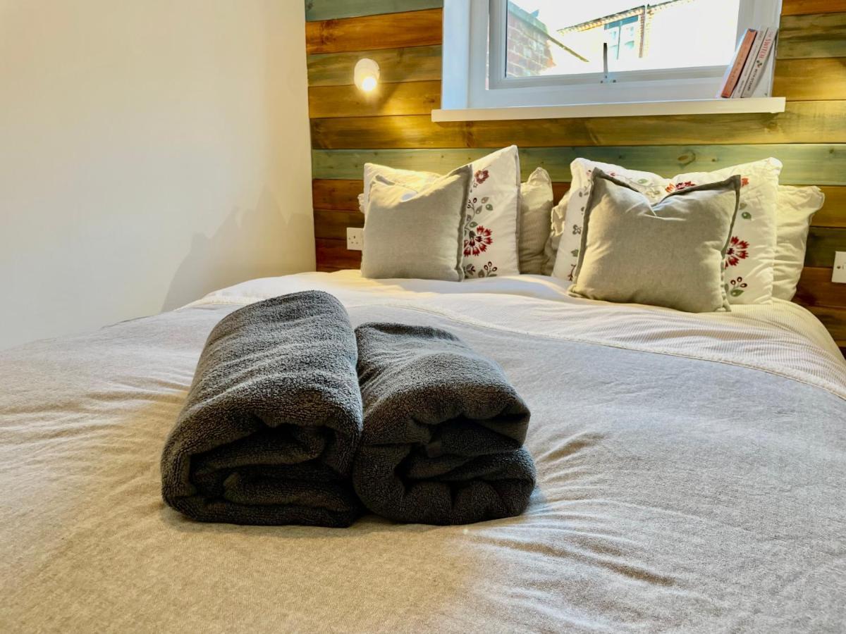 The Corner House - Modern Chesterfield Town Centre Apartments 外观 照片
